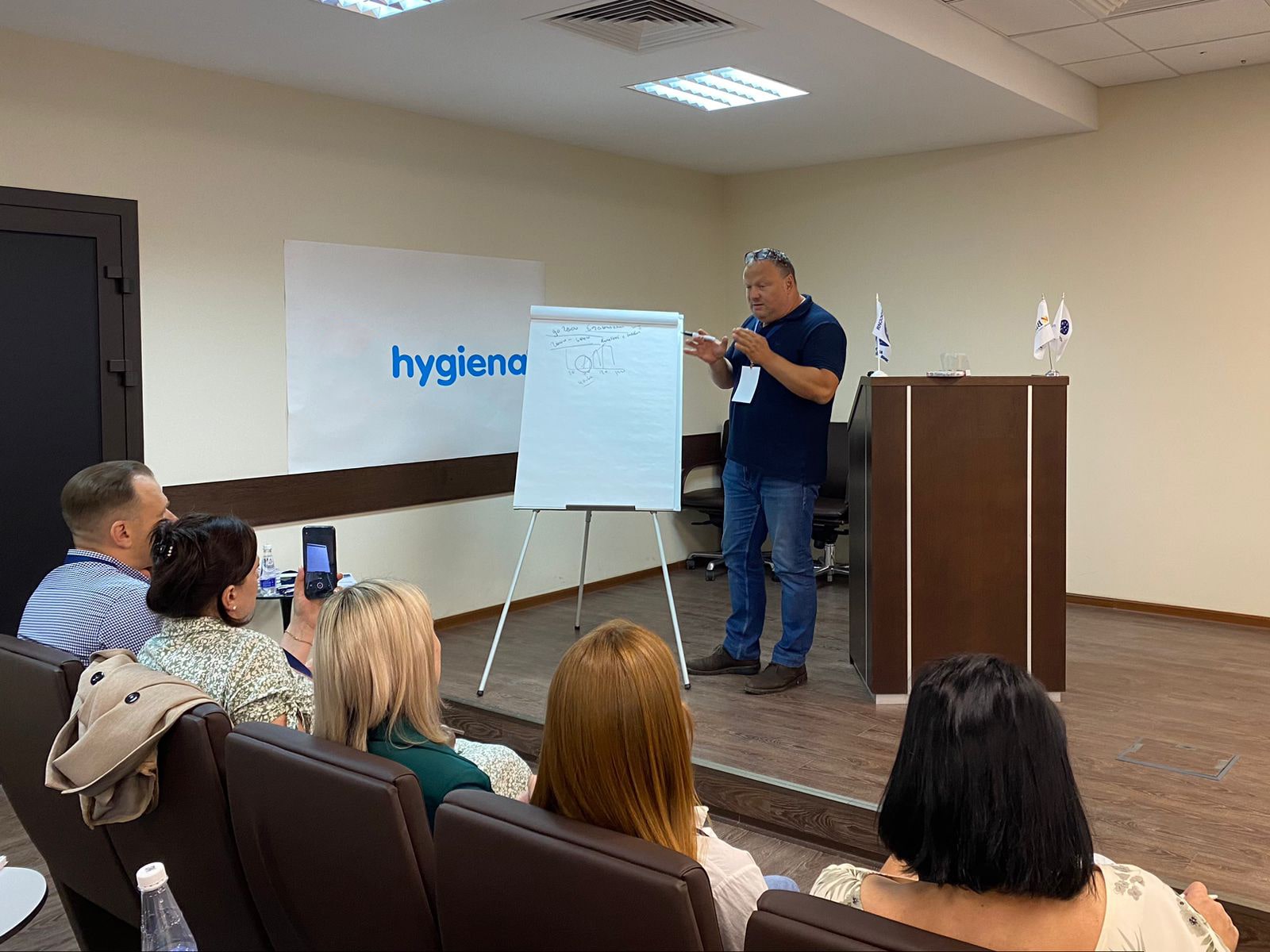 Специалисты ГК ВИК, BioChek и Hygiena провели всероссийский тренинг по  диагностике для специалистов свиноводческих предприятий